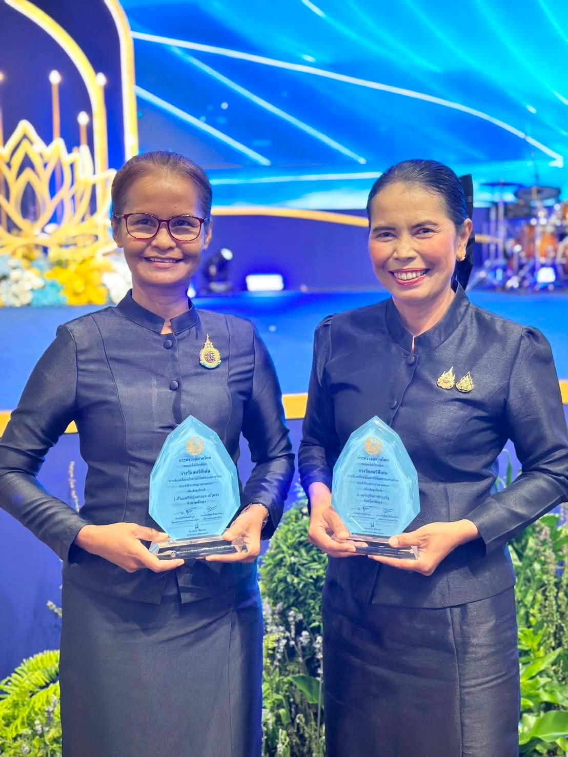 พช.ป่าบอน ร่วมแสดงความยินดี 2 สตรีพัทลุง รับโล่เกียรติยศสตรีดีเด่นระดับประเทศ ปี 2569